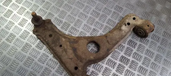 Opel Vectra B Front lower control arm/wishbone