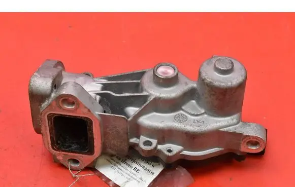 Opel Astra J EGR valve 55581958