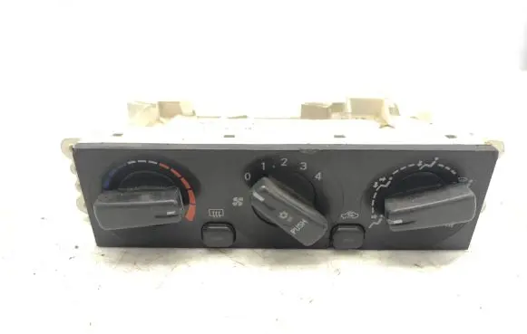 Mitsubishi Galant Climate control unit MR450482