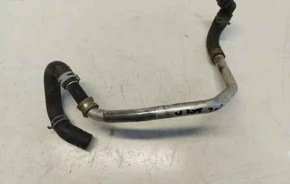 Mercedes-Benz C W205 Engine coolant pipe/hose