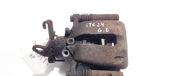 Opel Insignia A Rear brake caliper