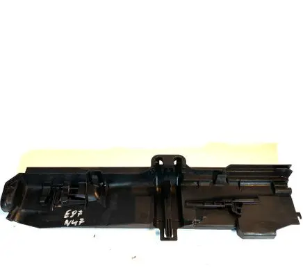 BMW 1 E81 E87 Radiator mount bracket 17107524912 7524912 11074810
