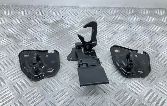 Audi A1 Engine bonnet/hood lock/latch loop/hook 8X0823480A 4G0823186