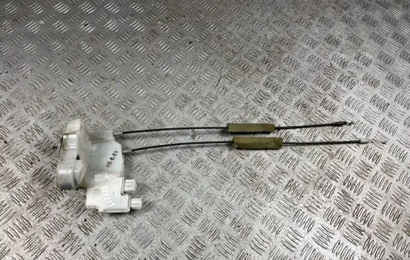 Subaru Legacy Front door lock