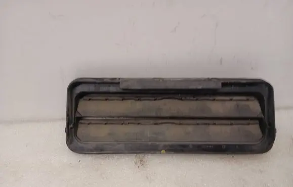 Opel Ampera Quarter panel pressure vent 13502347