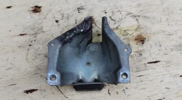 Audi A6 S6 C7 4G Engine mount bracket 4G0399059