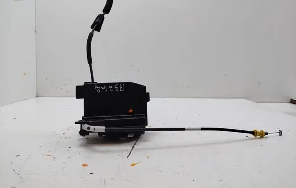 Peugeot 308 Rear door lock 9810309980
