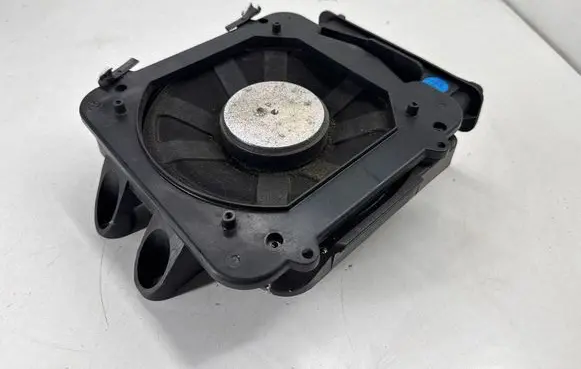 BMW X1 F48 F49 Subwoofer speaker 9278066 65139278066