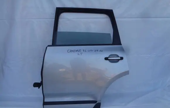 Porsche Cayenne (9PA) Rear door