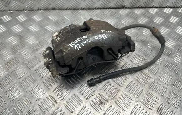 Volkswagen Touran II Front brake caliper