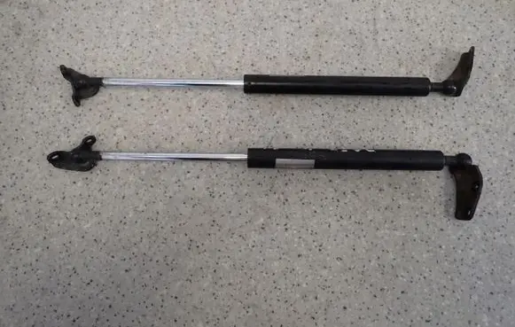 Honda Jazz Tailgate strut 