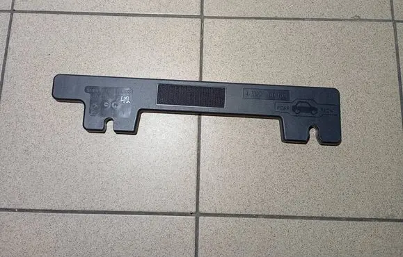Peugeot 5008 II Other trunk/boot trim element 9816939177