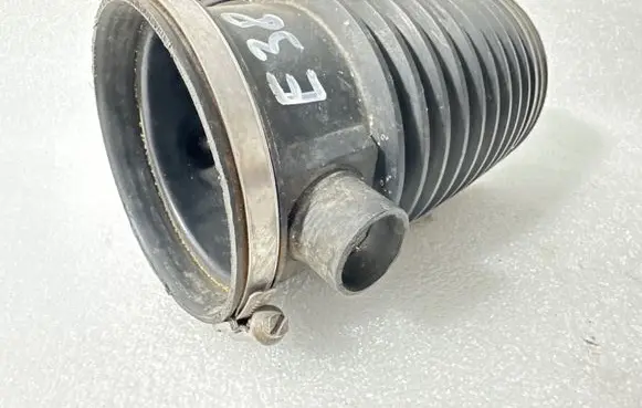 BMW 7 E38 Air intake duct part 1371143248