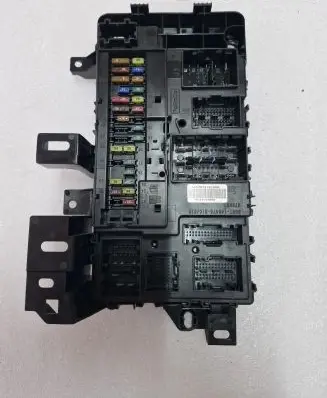 Ford Mustang VI Comfort/convenience module JR3T15604