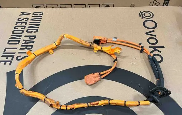 BMW X5 F15 Positive cable (battery) 9384231 7619781