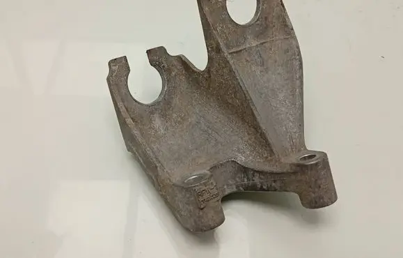 Honda Civic Gear shift cable bracket 