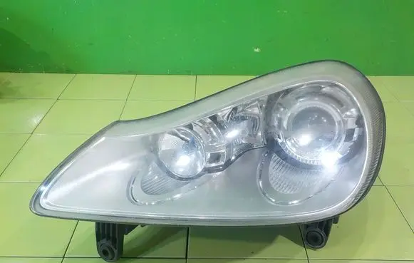 Ford Kuga I Headlight/headlamp 1ZS00927503