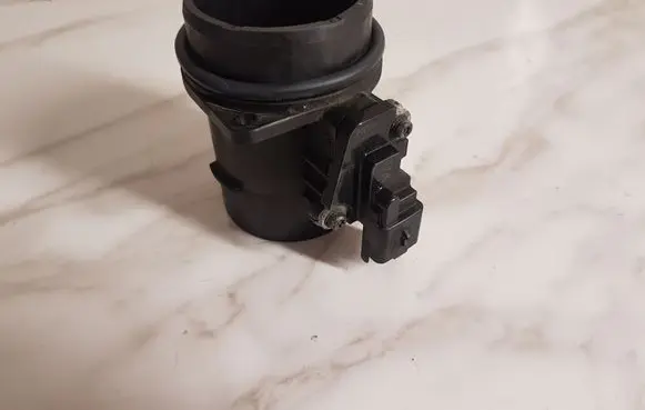Peugeot 5008 Mass air flow meter AFH5024