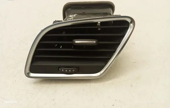 Audi Q3 8U Dashboard side air vent grill/cover trim 8U2820901C