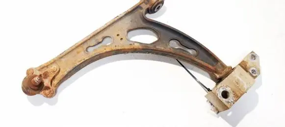 Skoda Octavia Mk2 (1Z) Front lower control arm/wishbone