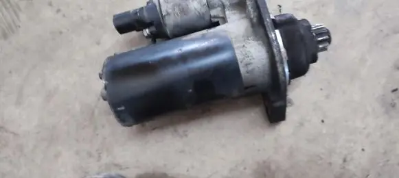 Volkswagen PASSAT B6 Starter motor