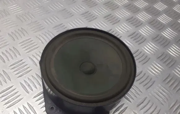 Audi A2 Front door speaker 8Z0035411