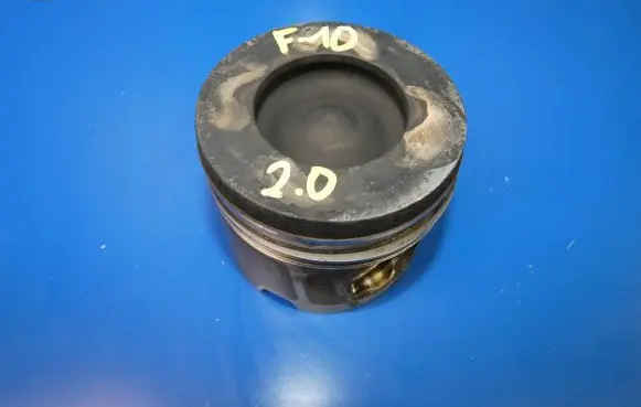 BMW 5 F10 F11 Piston N47D20C