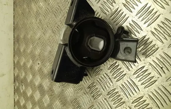 SsangYong Tivoli Engine mount bracket XN2M