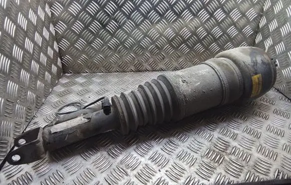 Mercedes-Benz E AMG W211 Front air suspension shock absorber A2115407005 A2113270092 C086107