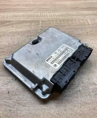 Opel Vectra B Engine control unit/module ECU 09136119 0281001874 CXMain