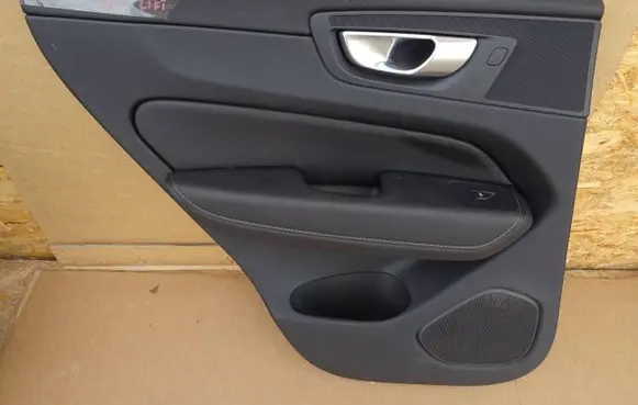 Volvo XC60 Rear door card panel trim