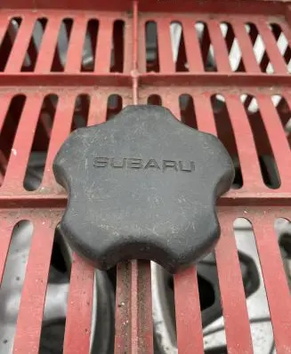 Subaru Legacy Original wheel cap