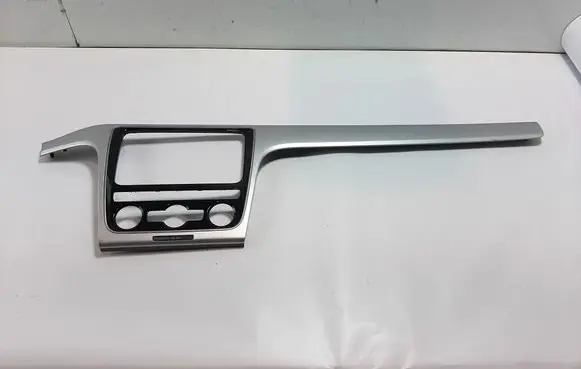 Volkswagen PASSAT B7 Radio/GPS head unit trim 561857212B 561858336