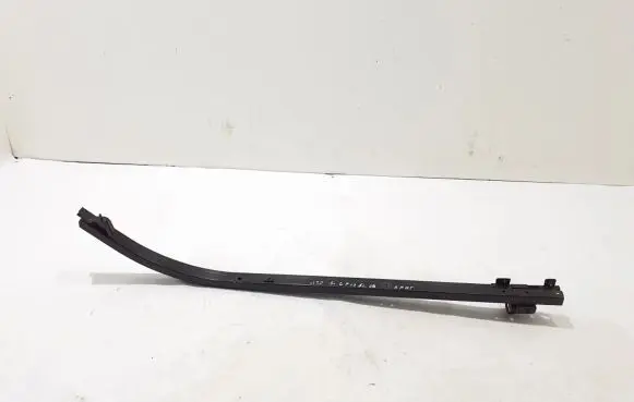 Mercedes-Benz Vito Viano W447 Sliding door middle roller runner A4477660737