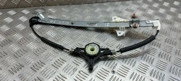 Mazda 6 Front window lifting mechanism without motor