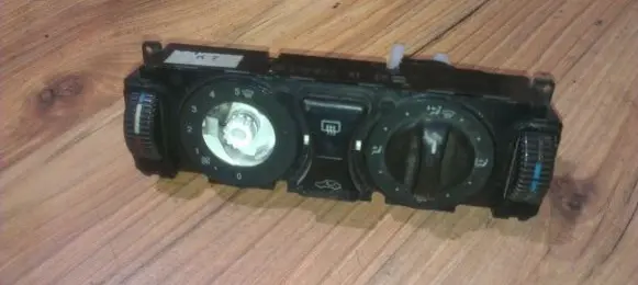 Mercedes-Benz C W202 Climate control unit 2108300185