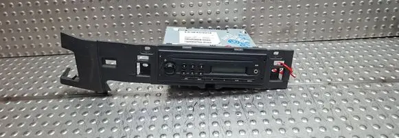 Radio/CD/DVD/GPS head unit