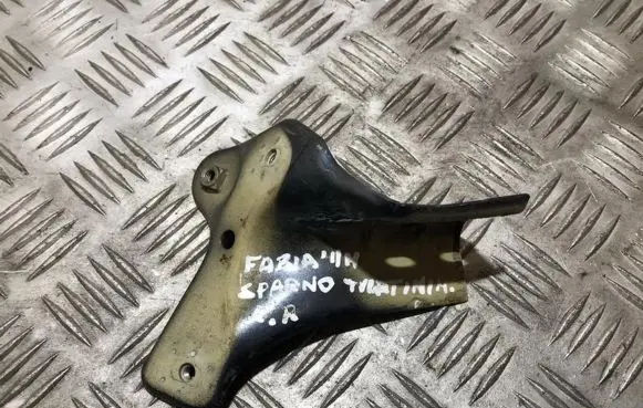 Skoda Fabia Mk1 (6Y) Fender mounting bracket 5j0821142