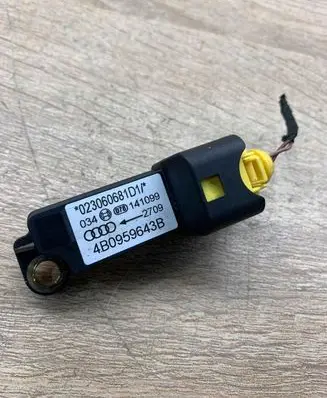 Audi A6 S6 C5 4B Airbag deployment crash/impact sensor 4B0959643B