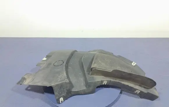 BMW X5 E53 Front wheel arch liner splash guards 8069307