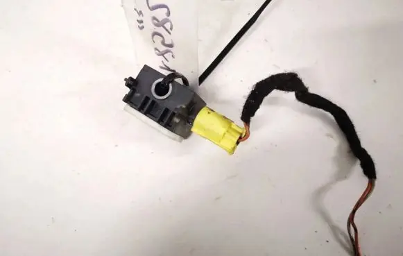 Mercedes-Benz GL X164 Airbag deployment crash/impact sensor 0038202826