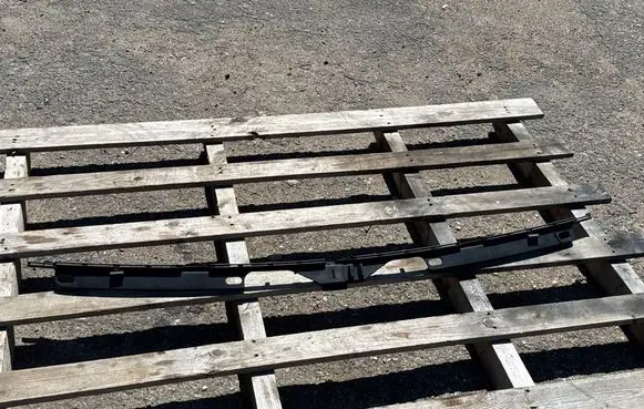 Opel Vivaro Windshield trim 8200048129