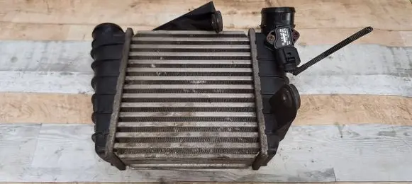 Volkswagen Fox Intercooler radiator 6Q0145804A 0281002399 038906051B