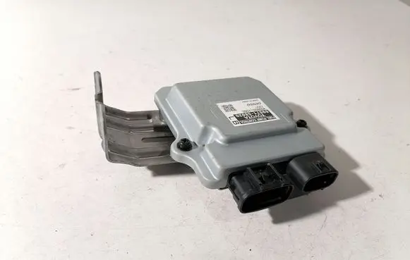 Lexus RX 450H Fuel injection pump control unit/module 8957158020