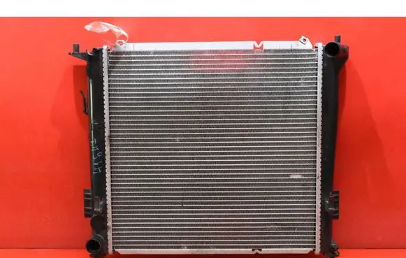 Hyundai i30 Coolant radiator 7700062