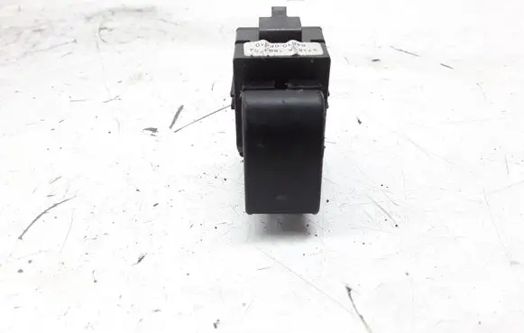 Toyota Corolla Verso AR10 Electric window control switch 848100F010
