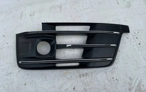 Audi Q7 4M Front fog light trim/grill 4M0807681E 907546