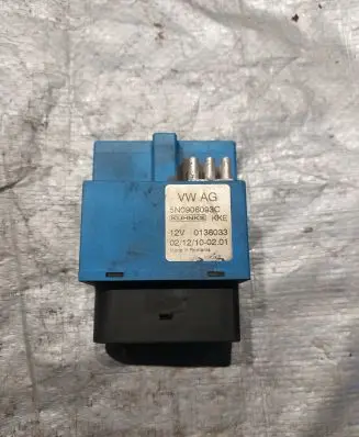 Volkswagen Tiguan Fuel injection pump control unit/module 5N0906093C