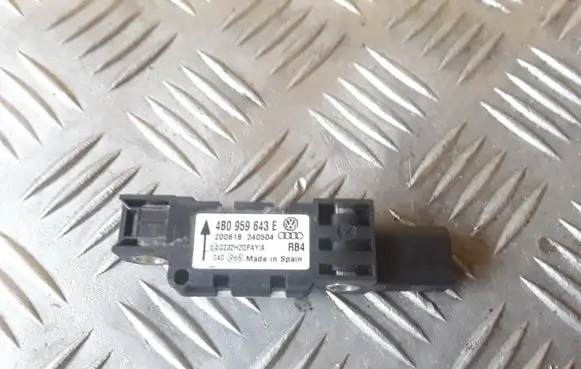 Audi A6 S6 C5 4B Airbag deployment crash/impact sensor 4B0959643E