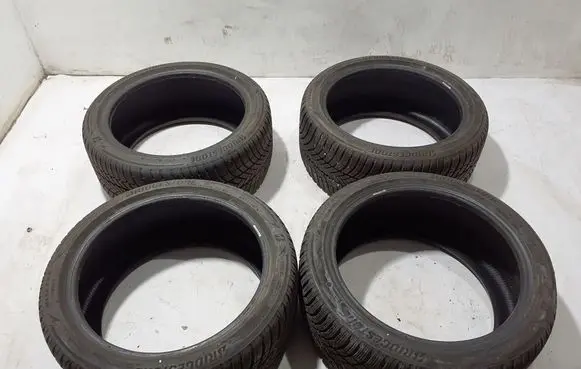 Mercedes-Benz E W212 R18 winter tire 24540R18